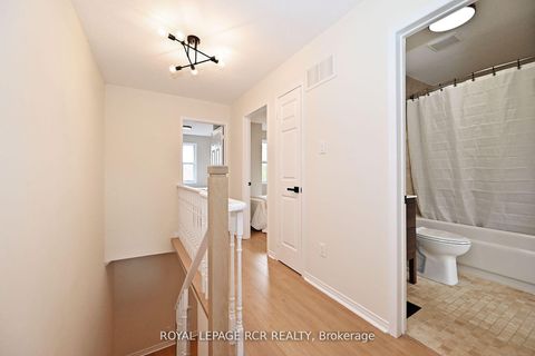 Photo 16 at 28 Wyatt Lane, Bayview Wellington, Aurora
