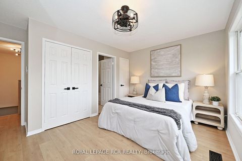 Photo 18 at 28 Wyatt Lane, Bayview Wellington, Aurora