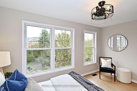 Photo 19 at 28 Wyatt Lane, Bayview Wellington, Aurora