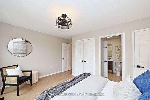Photo 20 at 28 Wyatt Lane, Bayview Wellington, Aurora