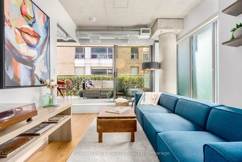 Photo 14 at 304 - 533 Richmond Street W, Waterfront Communities C1, Toronto