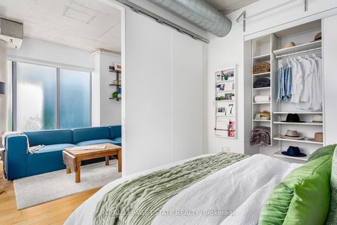 Photo 18 at 304 - 533 Richmond Street W, Waterfront Communities C1, Toronto