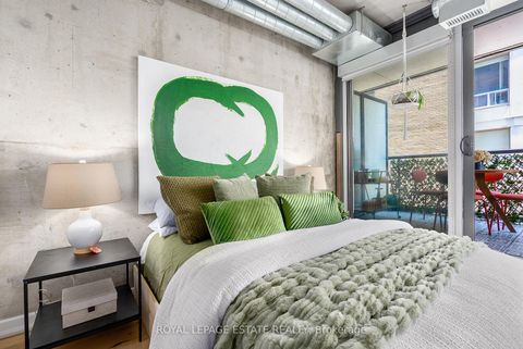 Photo 22 at 304 - 533 Richmond Street W, Waterfront Communities C1, Toronto