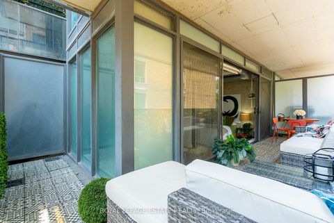 Photo 26 at 304 - 533 Richmond Street W, Waterfront Communities C1, Toronto