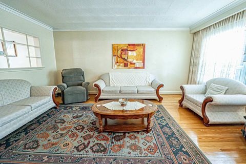 Photo 4 at 245 Falstaff Avenue, Maple Leaf, Toronto