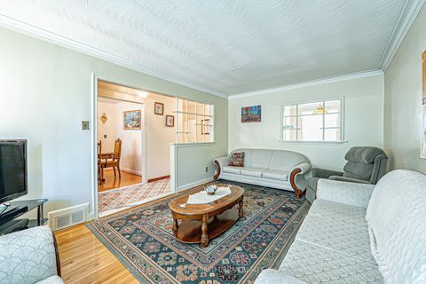 Photo 6 at 245 Falstaff Avenue, Maple Leaf, Toronto