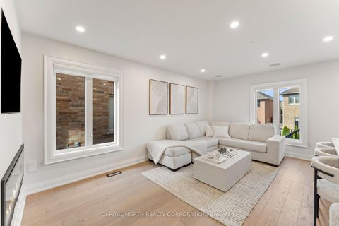Photo 4 at 83 Treasure Hill Road, Maple, Vaughan