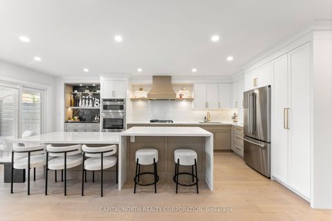 Photo 7 at 83 Treasure Hill Road, Maple, Vaughan