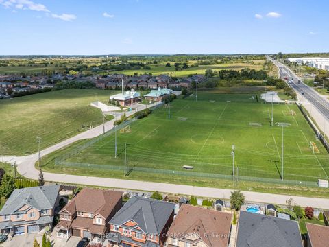 Photo 44 at 83 Treasure Hill Road, Maple, Vaughan