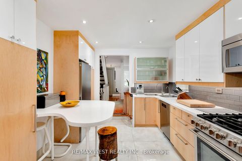 Photo 11 at 83 Gwynne Avenue, South Parkdale, Toronto