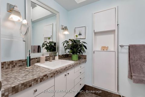 Photo 37 at 83 Gwynne Avenue, South Parkdale, Toronto