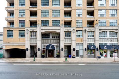 Photo 3 at 816 - 438 Richmond Street W, Waterfront Communities C1, Toronto