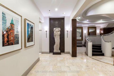 Photo 33 at 816 - 438 Richmond Street W, Waterfront Communities C1, Toronto