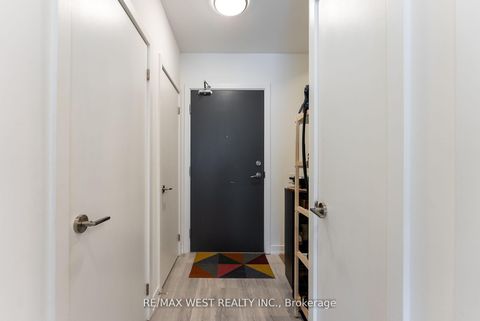 Photo 9 at 314 - 8 Olympic Garden, Newtonbrook East, Toronto