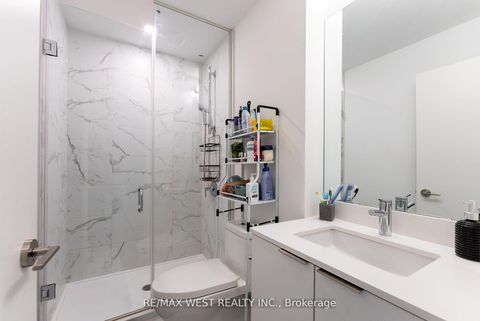 Photo 12 at 314 - 8 Olympic Garden, Newtonbrook East, Toronto