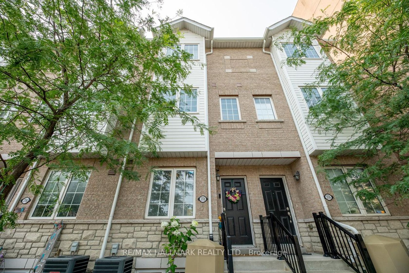 3757 B St Clair Avenue E, Cliffcrest, Toronto 