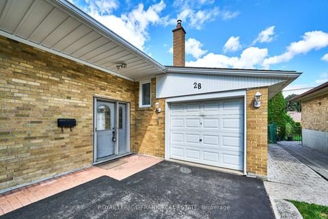 Photo 2 at 28 Winnipeg Road, The Westway, Toronto