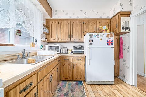 Photo 13 at 28 Winnipeg Road, The Westway, Toronto Photo 13 at 28 Winnipeg Road, The Westway, Toronto