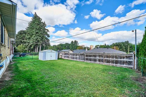 Photo 24 at 28 Winnipeg Road, The Westway, Toronto
