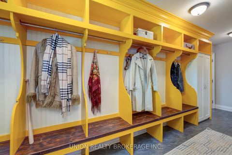Photo 4 at 12 Gradwell Drive, Cliffcrest, Toronto