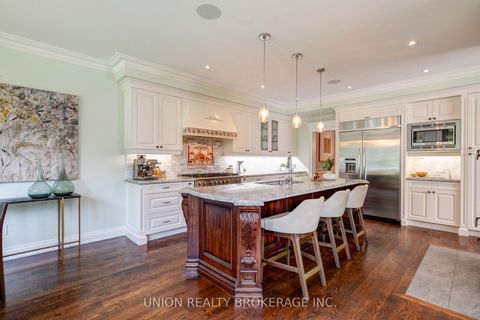 Photo 12 at 12 Gradwell Drive, Cliffcrest, Toronto