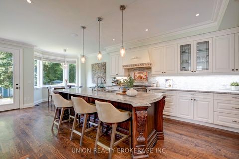Photo 13 at 12 Gradwell Drive, Cliffcrest, Toronto