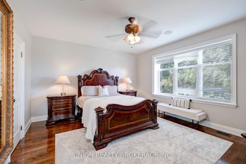 Photo 22 at 12 Gradwell Drive, Cliffcrest, Toronto