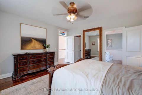 Photo 23 at 12 Gradwell Drive, Cliffcrest, Toronto