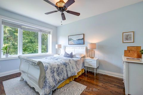 Photo 28 at 12 Gradwell Drive, Cliffcrest, Toronto