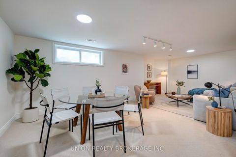 Photo 33 at 12 Gradwell Drive, Cliffcrest, Toronto