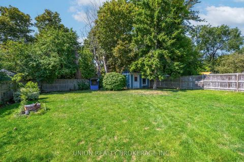 Photo 38 at 12 Gradwell Drive, Cliffcrest, Toronto
