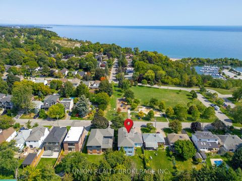 Photo 41 at 12 Gradwell Drive, Cliffcrest, Toronto