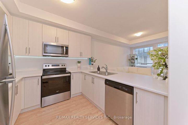 Photo 8 at 78 - 9460 The Gore Road, Bram East, Brampton