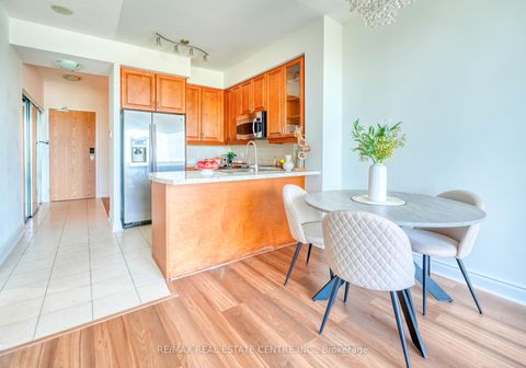 Photo 14 at 808 - 1900 Lake Shore Boulevard W, South Parkdale, Toronto