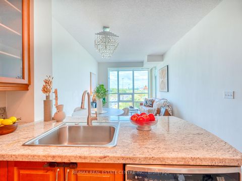 Photo 17 at 808 - 1900 Lake Shore Boulevard W, South Parkdale, Toronto