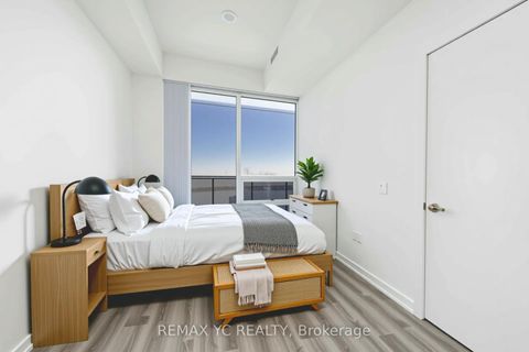 Photo 4 at 6908 - 138 Downes Street, Waterfront Communities C8, Toronto