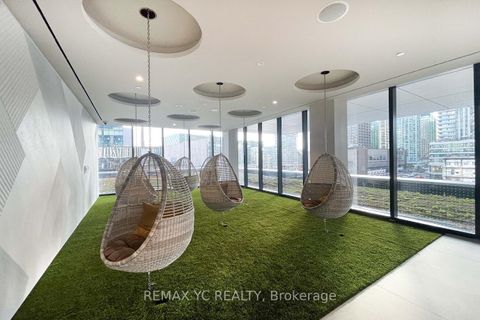 Photo 13 at 6908 - 138 Downes Street, Waterfront Communities C8, Toronto