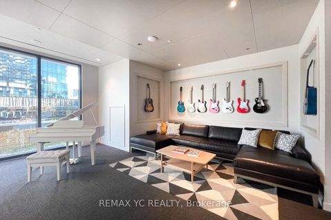 Photo 14 at 6908 - 138 Downes Street, Waterfront Communities C8, Toronto