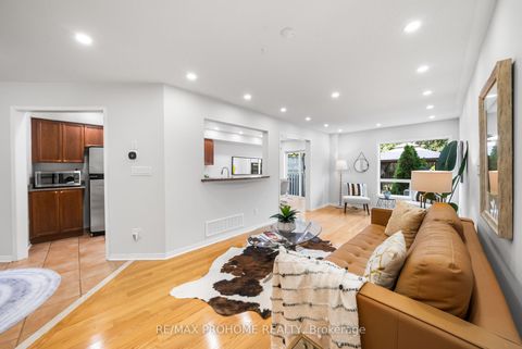 Photo 5 at 144 Deepspring Crescent, Vellore Village, Vaughan