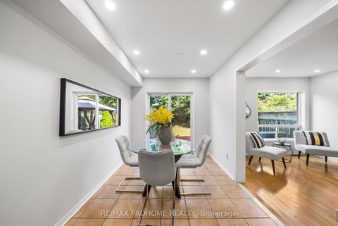 Photo 10 at 144 Deepspring Crescent, Vellore Village, Vaughan