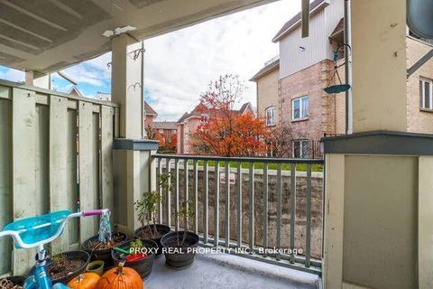 Photo 9 at 829 - 75 Weldrick Road E, Observatory, Richmond Hill