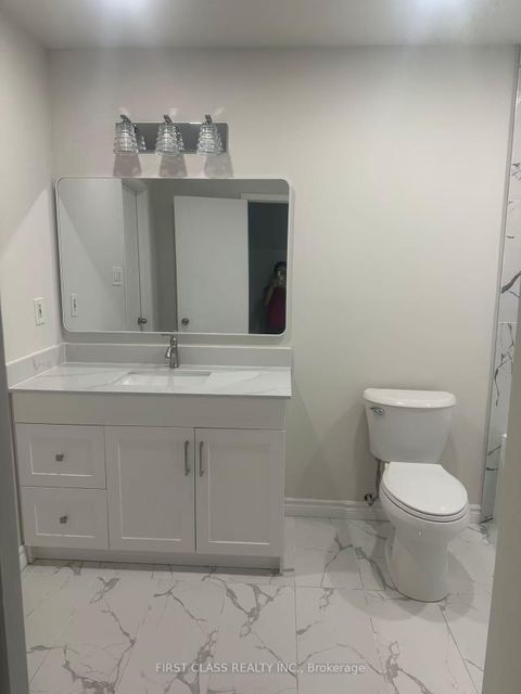 Photo 4 at 32 Scenic Mill Way, Windfields, Toronto