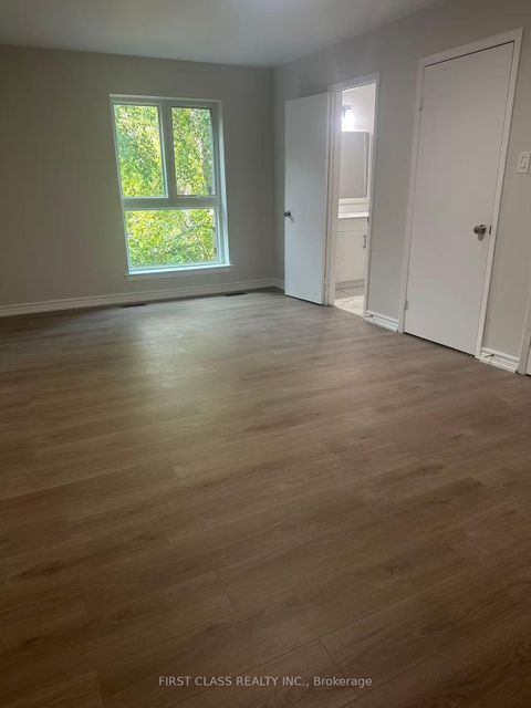 Photo 6 at 32 Scenic Mill Way, Windfields, Toronto