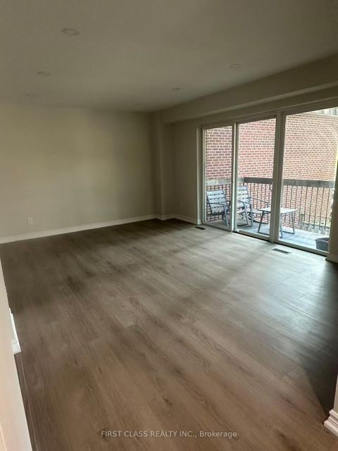 Photo 9 at 32 Scenic Mill Way, Windfields, Toronto