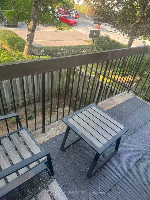 Photo 14 at 32 Scenic Mill Way, Windfields, Toronto