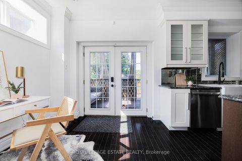 Photo 14 at 32 Manderley Drive, Cliffside, Toronto