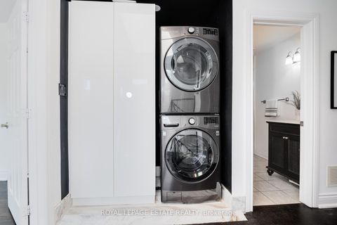 Photo 19 at 32 Manderley Drive, Cliffside, Toronto
