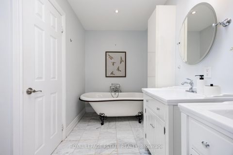 Photo 24 at 32 Manderley Drive, Cliffside, Toronto