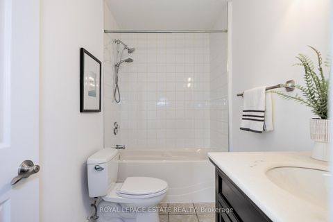 Photo 26 at 32 Manderley Drive, Cliffside, Toronto