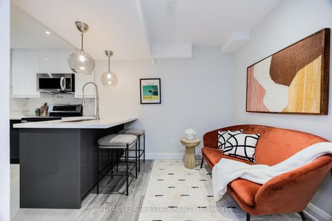 Photo 33 at 32 Manderley Drive, Cliffside, Toronto